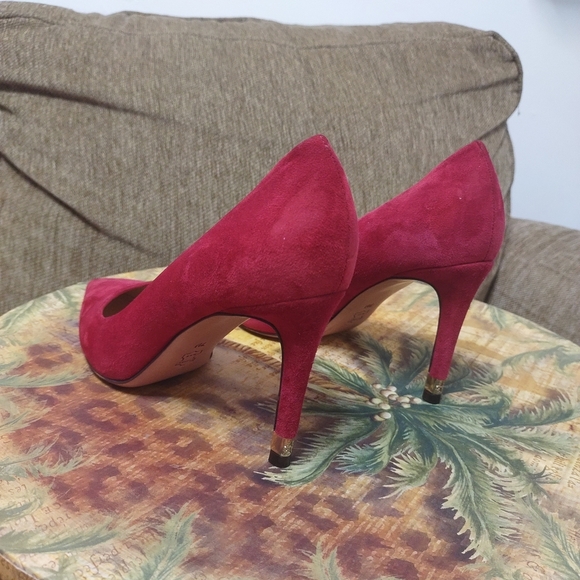 Tory Burch Red Suede Pointed-Toe Pump Classic High Heels Size 7M - Picture 4 of 14
